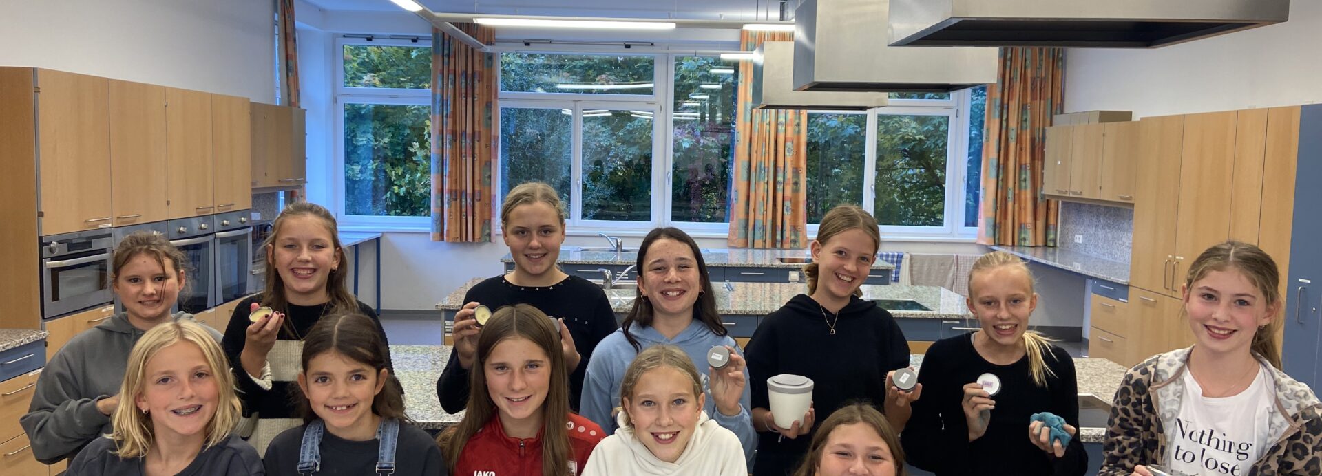 Powergirls starten kreativ ins neue Schuljahr! 🌿💄🧼